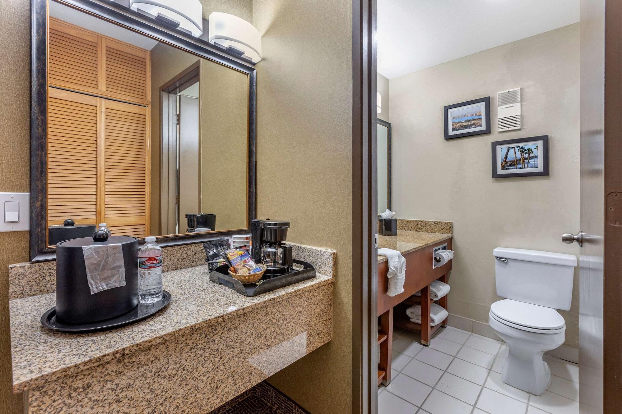 Comfort Inn Escondido San Diego North County Εξωτερικό φωτογραφία