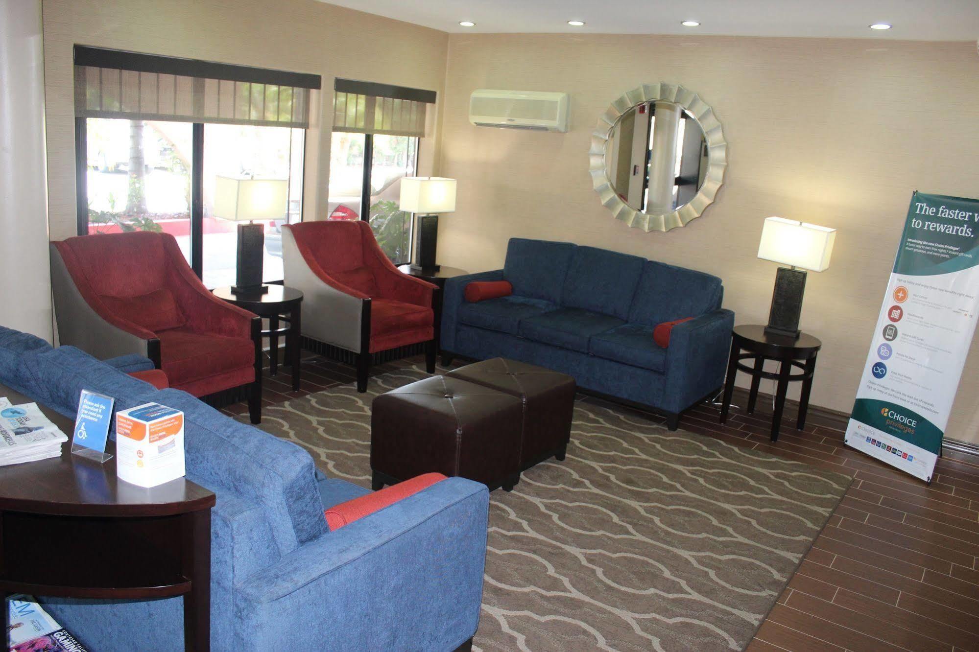 Comfort Inn Escondido San Diego North County Εξωτερικό φωτογραφία